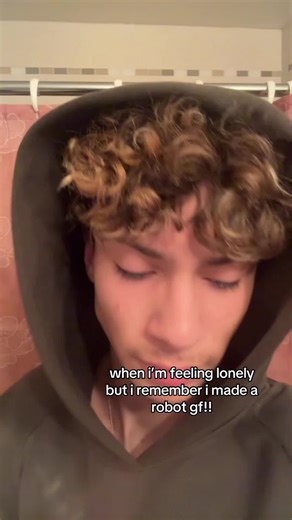 had no one to text so i used poly buzz js get the app 😭#fypシ #viral #fyp #polybuzz