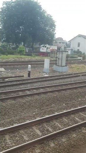 LOKOMOTIF CC 201 PUTAR BALIK KERETA (TURNTABLE) DI DIPO CIPINANG (21/4/26)