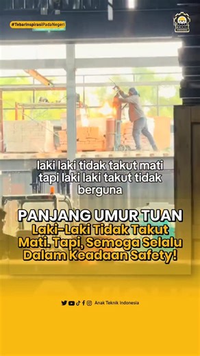 Anak Teknik Indonesia on Instagram: "Pernah denger soal fenomena “flashback” pada gas bertekanan, bre? Flashback itu kondisi berbahaya ketika api merambat balik ke dalam selang atau tabung gas, biasanya karena tekanan gas yang tidak seimbang, adanya kebocoran, atau kesalahan penggunaan alat las. Kalau dibiarkan, api bisa masuk ke dalam sistem gas dan menyebabkan ledakan besar. Nah, di sinilah fungsi penting flashback arrestor! Ini adalah alat pengaman yang dirancang untuk mencegah aliran balik a