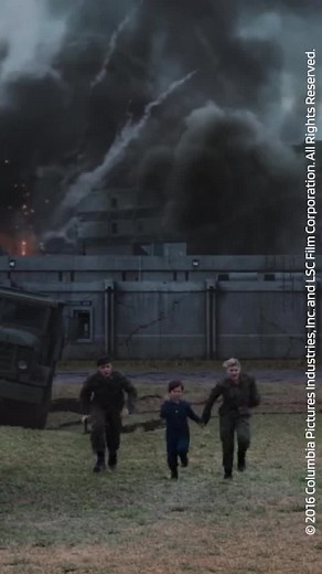 30K views · 270 reactions | Chloë Grace Moretz and Nick Robinson really did the run of their lives  | Binge Society | Facebook