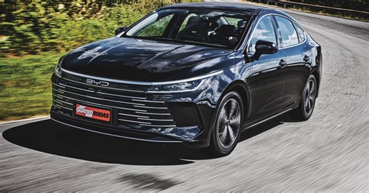 BYD King e Song Pro ficam até R$ 57.000 mais baratos para taxistas e PCD