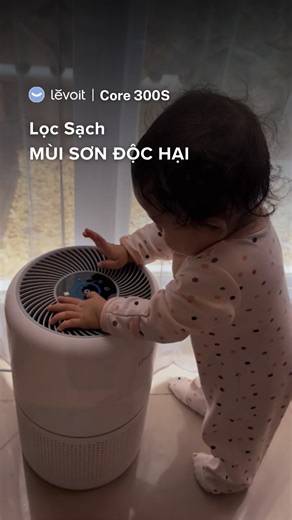50 reactions | Có ai nghĩ mùi sơn nhà mới cũng độc hại không?  Đó là formaldehyde - chất bay hơi siêu độc luôn! Ai sơn nhà là phải sắm một em máy lọc không khí Levoit Core 300S, với công nghệ lọc 3 lớp giúp loại bỏ formaldehyde, bụi mịn và mùi sơn. Không khí trong lành hơn, an tâm hơn cho cả gia đình  #Levoit #levoitvietnam #maylockhongkhi #LevoitCore300S | Levoit Vietnam | Facebook