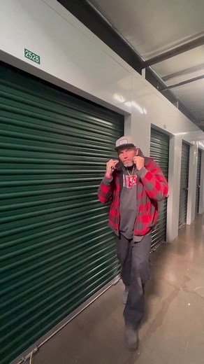 46K views · 432 reactions | Fortune behind SEALED storage #reels #shorts #fyp #storageauctionpirate | Storage Auction Pirate | Facebook