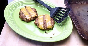 Learn How To Make Delicious Frugal Meat Patties Using A WW2 Recipe