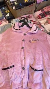 17 reactions | عروض يوم السبت فقط  اربد شارع السينما تحت صالون روزيت  تابعونا ع التيك توك  https://www.tiktok.com/@ammarbanihani340?_t=8Wz9kfFocLJ&_r=1 | شاليه روتانا إربد كفر جايز | Facebook