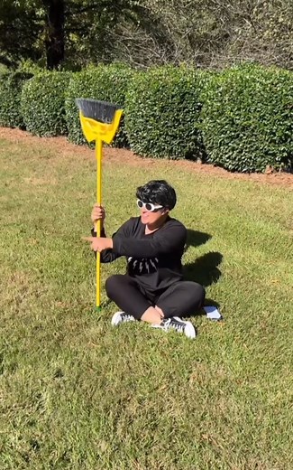 it was ONE text.... DAVID! | Triangle Risk Advisors, Inc.