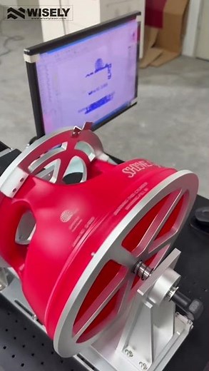 5W UV Laser Marking up to 20 cm of text on curved surfaces with a 30cm customized rotary. #uvlaser