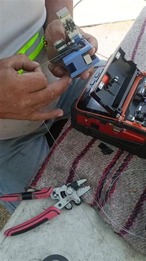 Videos de adrian sanchez avila (@adriansanchez438) con “sonido original - 미날레한드라💋”