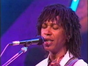 Djavan - Amazon Farewell [MPB Ao Vivo] (Musicalidade)