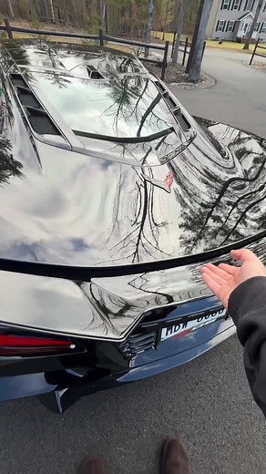Corvette C8 Z06: Funky Engine in the Back!