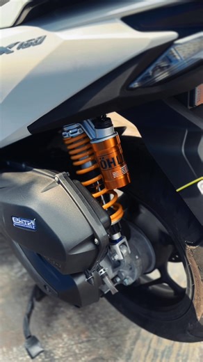 Two wheels, one soul. Friday just got faster 🏍️ Ohlins shock is available in our shop! COME AND VISIT OUR STORE! 📍 73 A. Del mundo Street 2nd Ave West Caloocan City ES Motor Parts And Accessories ⏰Operation hours | 9AM - 6PM 📅 Monday - Saturday ☎️ 09350277336 / 0948293292 - Admin Brian #esmotorpartsandaccessories #esmotorpart #friday #sarapmagmotor #Ohlins #pcx160 | ES Motor Parts And Accessories