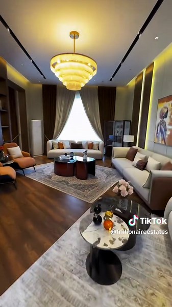 Luxurious Mansion Tour: Discover Incredible Features