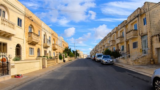 माल्टा में ड्राइव करने का अनुभव कैसा है?