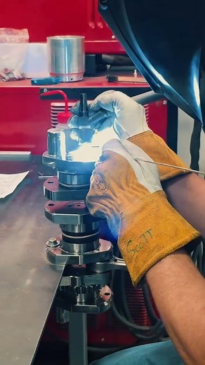 Vance & Hines Motorsports on Instagram: "The Vance & Hines Motorsports Pro Stock / Pro Mod Billet Crankshaft is engineered for peak performance in motorcycle drag racing. Crafted from high-grade 8620 alloy steel with precision CNC machining, this crankshaft is engineered for extreme performance, capable of handling over 400 horsepower and exceeding 12,000 RPM. All crankshafts are fully REM Superfinished® for a refined surface treatment that improves oil shedding and efficiency. All cranks come e