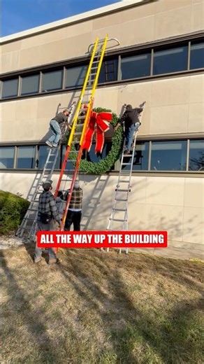 How We Safely Hoist 9-Foot Christmas Wreaths Like the Pros #shorts