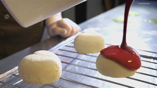 What is the difference between Red 3 and 40?