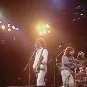 27K views · 1.1K reactions | #OTD in 1973, Electric Light Orchestra released their elaborate 8-minute reworking of Chuck Berry’s #RollOverBeethoven. It became one of their most popular songs of all time #ELO #ChuckBerry | Chuck Berry | Facebook