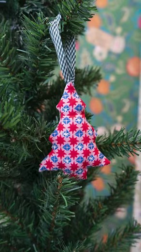 How to make a quick and easy DIY Christmas Tree Decoration to get you in the festive mood 🎄🎅🏼There’s something so special about homemade Christmas decorations – will you be making your own this year? ✨ #diychristmasdecor #homemadechristmas #christmasdecorating | JUST FABRICS