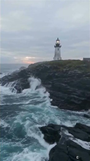 🌧️ Hidden Lighthouse After the Rain | A Peaceful Coastal Escape 🇺🇸
