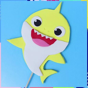 53K views · 3.8K reactions | How To Make Baby Shark Fondant Cake Topper By: Just Cake It - Cake Decorating Videos | MetDaan Cakes | Facebook