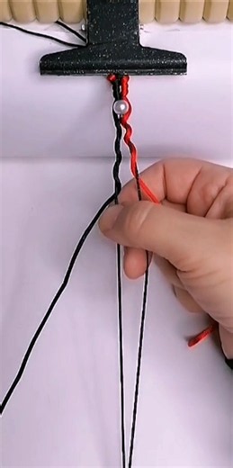 TUTORIAL 👆 Rat tail cord bracelet with pearls