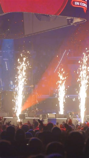 Discoteca de los 80 on Instagram: "😱 ¡Barcelona! ¡Últimas oportunidades para asegurarte tu vuelta a los 80! ✨ Hazte ahora con tus entradas en discotecadelos80.com 👉 ¡El SOLD OUT es INMINENTE!"