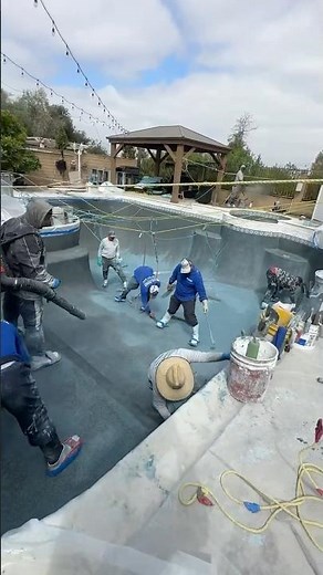 Behind the scenes of a flawless Midnight Blue Mini-Pebble pool finish!