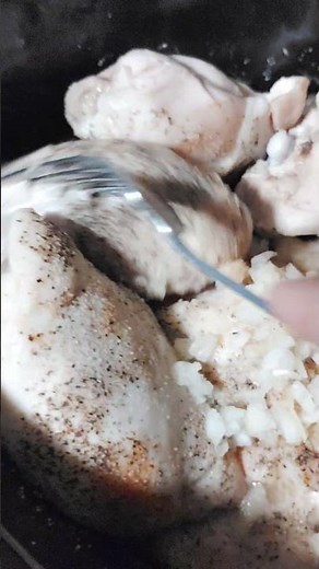 How long does it take to cook chicken in a crock pot? 😋