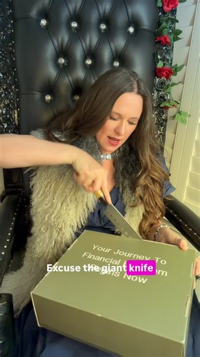 Jena Apgar on Instagram: "Unboxing my new War Room VIP box @frommilitarytomillionaire as we spend 2026 learning real estate investing and the kids launch businesses."