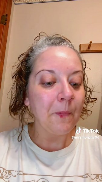 This has changed my piercing removal and insertion process! So much easier! It’s hard to grab the stubs and I have visual issues from a previous cataract surgery. (I am in need of scar tissue removal) Click the cart and try it for yourself! #Piercing #Insertion #Removal #Neeyer