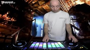 The World's First Mashup Record Pool, 1000s of exclusive Mashups and dedicated tools to help improve your DJ sets & Mixes. | TheMashup