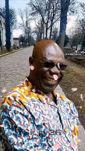 Tombe de Manu Dibango | Dr.Sofiya