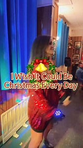 I Wish It Could Be Christmas Everyday - Wizzard by #sarahleeentertainer #iwishitcouldbechristmaseveryday #wizzard #christmassongs | Sarah Lee - Entertainer