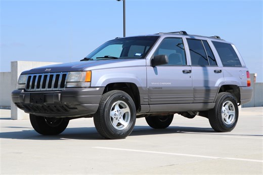 No Reserve: 1996 Jeep Grand Cherokee Laredo