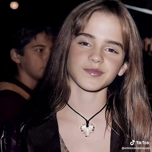 Emma Watson's Stunning Beauty and Model Looks