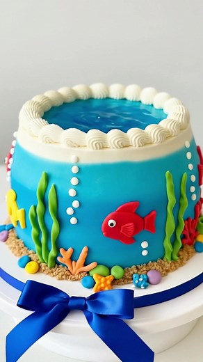 Underwater Garden Cake🎂🐠🌊, designed to resemble a vibrant aquarium scene. #cake #cakedecorating #fblifestyle #Christmas | Weird Secondhand Finds