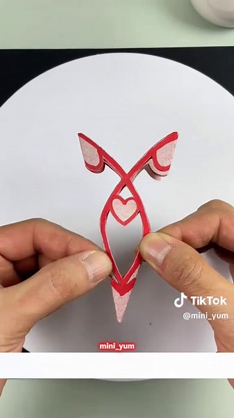 how to make a Paper flowers . paper Cutting ✂️ Flowers 🌹🌹... #trick #tricksandtips #easy #viral #tiktok #trending✅