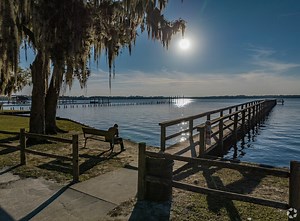 Living in Lakeside, FL