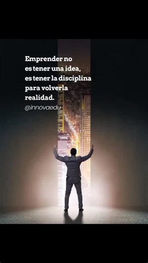 InnovaEdu on Instagram: "✨ *La disciplina le gana a la motivación*. Ser disciplinados nos ayuda a ser coherentes con el foco y poner el énfasis en la forma que hacemos las cosas. *Acompañamos 👥 a los equipos y a los Líderes empresariales en ese proceso de transformación 💫 de sus vínculos y su productividad a través de programas de coaching grupal con InnovaEdu*.🌱✨"