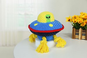 Watch Alien Squeaky Dog Toys on Amazon Live