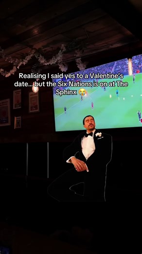 Roses are red, violets are blue, There’s live sport at the Sphinx…so that’s where I’ll be too 😌❤️⭐️ Check our Instagram story highlight for all the live sport fixtures 🏉 #uol #liverpoolstudent #liverpoolstudents #sixnationsrugby #MemeCut