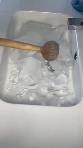 Exelente ASMR con hielos 🧊 #cleaning #asmrsounds #asmr #ice #soap #iceasmr #soapasmr | Clean with Nere