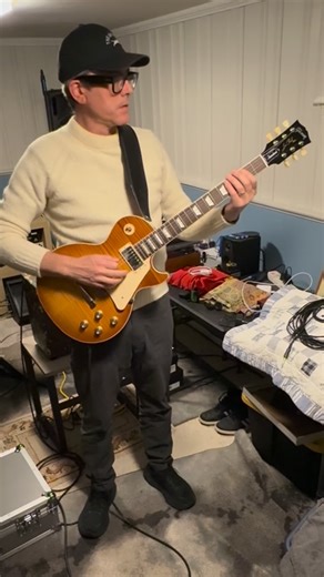 This is an old, old, sad, sad song. I wrote it when I was quite young well over two decades ago. Life is very different now. I’m trying to relearn the song as I originally wrote it. It has words that I used to sing, but again, Life is very different now.#tubeamplifier #tubeamps #gibson #guitarist #bensonamps #lespaulstandard | Jesse Hoffman