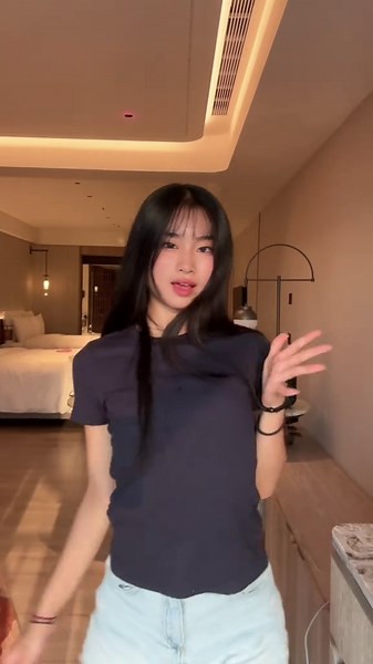 Learn Popping Dance Moves