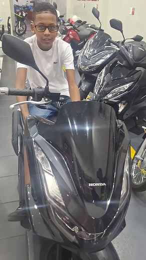 O presente incrível do Léo Victor: uma moto nova!