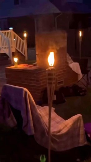 DIY Romantic Date Night Backyard Movie Night