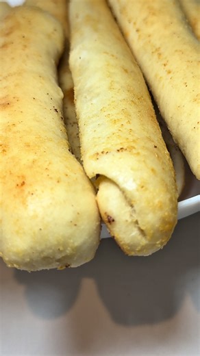 Easy Homemade Breadsticks Recipe