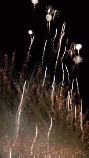 Thanks for this amazing fireworks video! always happy to receive this kind of video's . #easter #italy #vlog #fireworks #support #follow #vuurwerk | Freakpyromaniacs