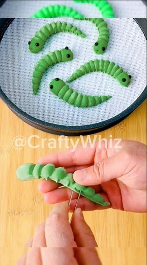 DIY :Frog Eats Bugs#shorts#art#diy