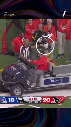What happens if an NFL crew chief gets injured mid-game? 🤔 | Yahoo Sports